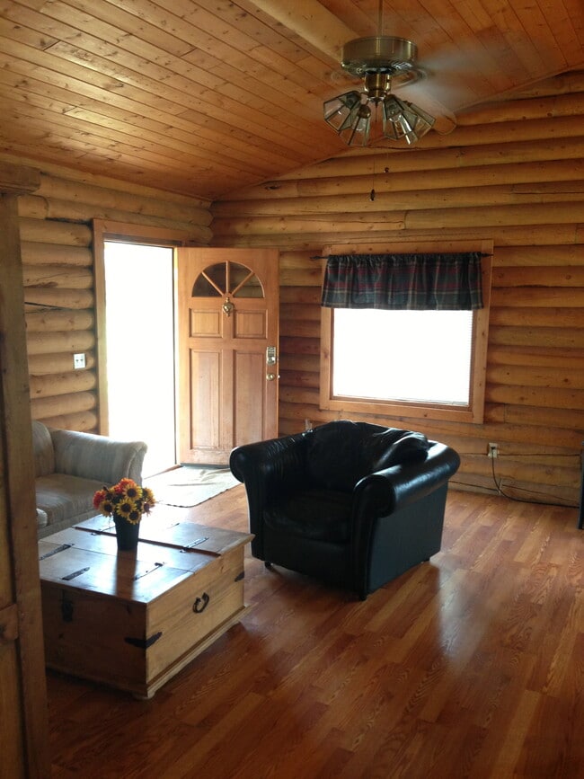 Building Photo - 3598 Huron