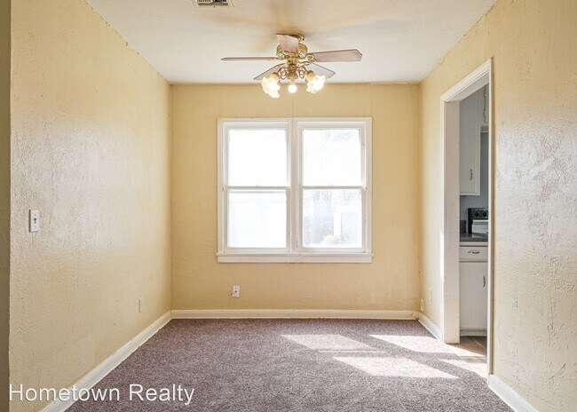 Building Photo - 2 br, 1 bath House - 306 W Mimosa Drive