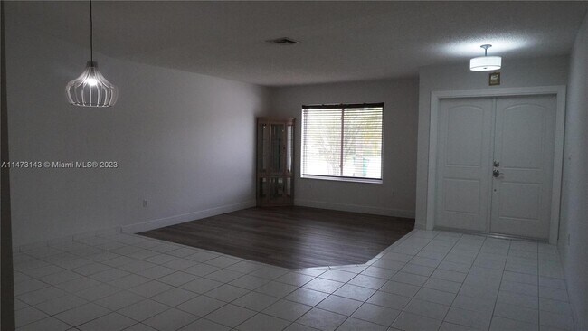 Foto del edificio - 14224 SW 23rd St