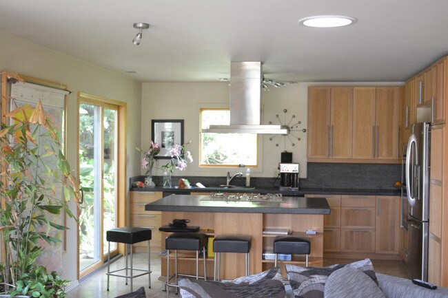 Foto del edificio - 916 Via Brocha Via