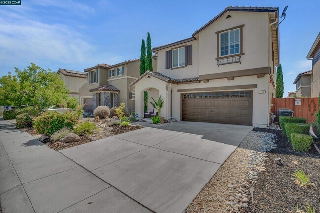 Foto del edificio - 351 Coolcrest Dr