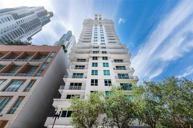 Building - 234 NE 3rd St