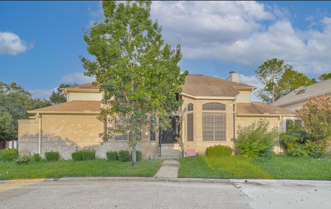 Foto del edificio - Huge breathtaking home!! Gated comunity with private lakes!