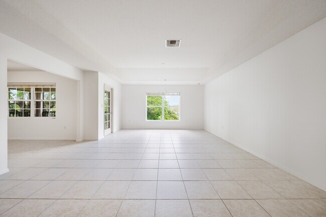 Foto del edificio - 371 Bobby Jones Rd