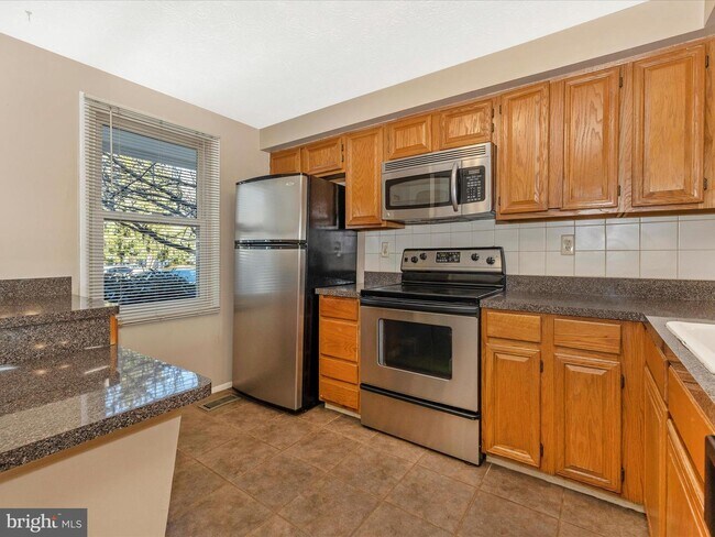 Foto del edificio - 12505 Timber Hollow Pl