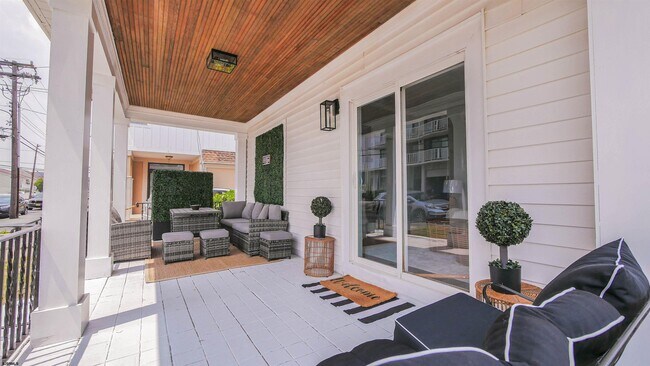 Foto del edificio - 229 N Derby Ave