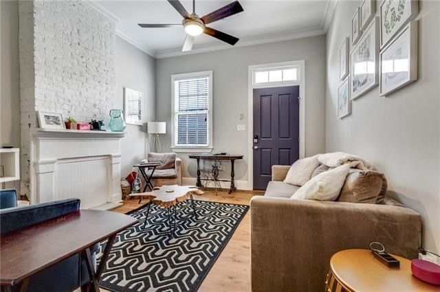 Foto del edificio - 744 Pleasant St