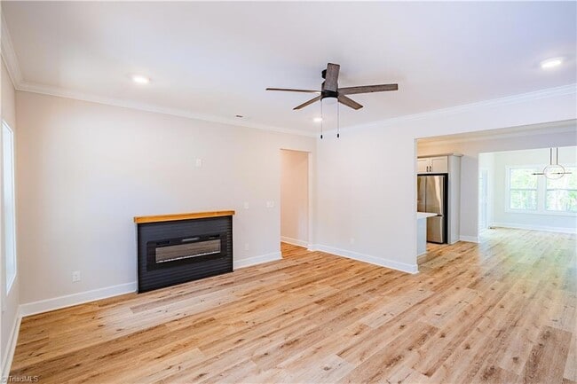 Building Photo - 6 Teaberry Ct