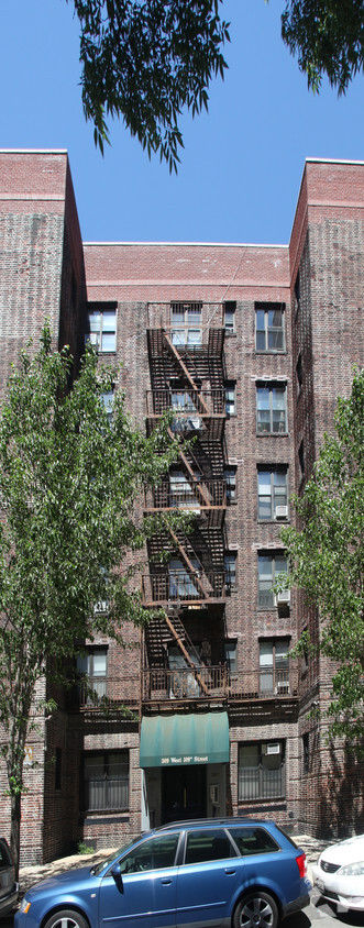 Building Photo - 309 W 109th St