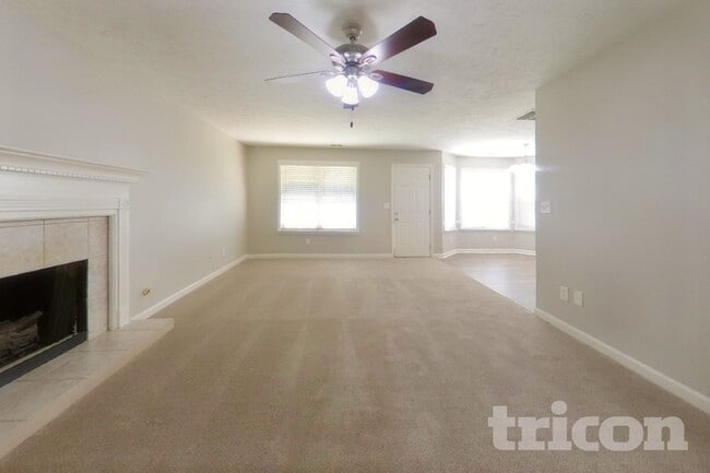 Building Photo - 4311 Glen Heights Way