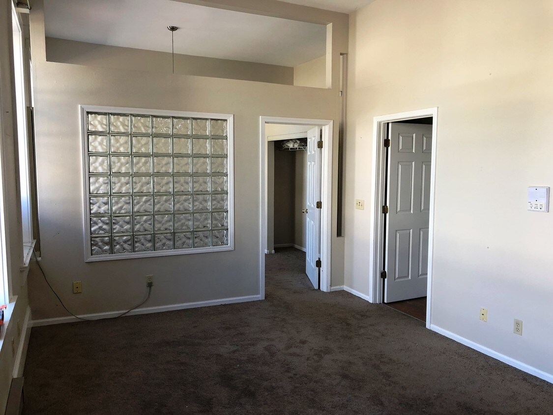 Foto principal - 529 3rd St