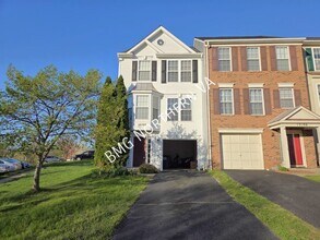 Building Photo - 12108 Wallower Way