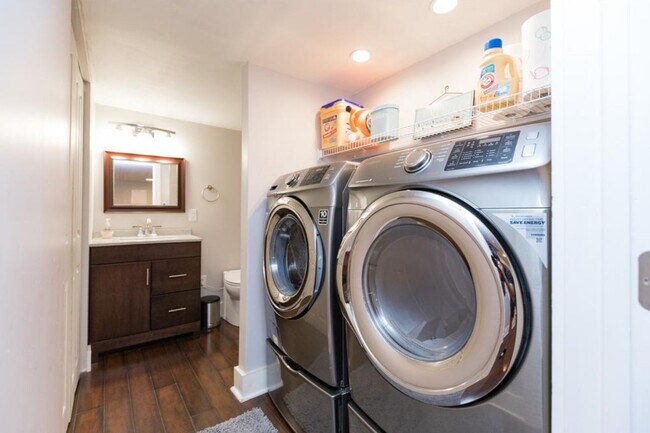 Foto del edificio - 2658 Edgemont St