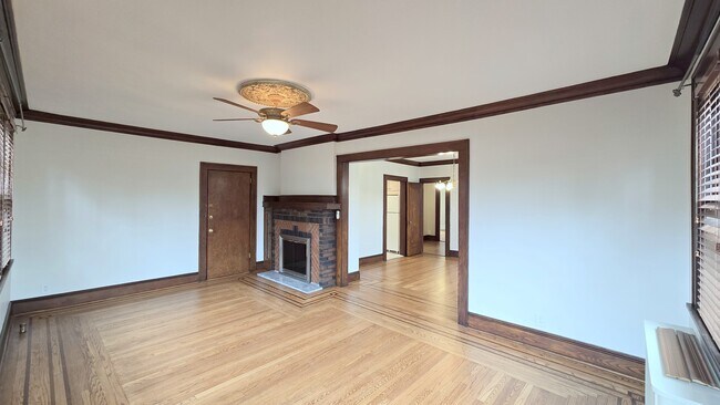 Foto del edificio - 75 Williamson Ave