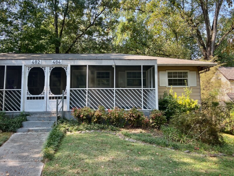 484 Clubhouse Dr, Pine Lake, GA 30072 Room for Rent in Pine Lake, GA