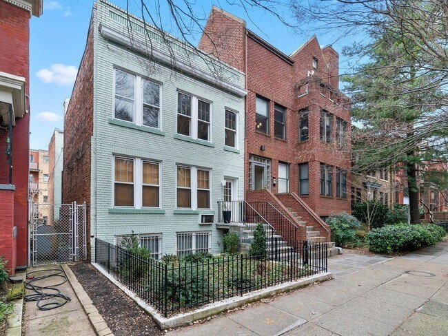 Foto del edificio - 1816 T St NW