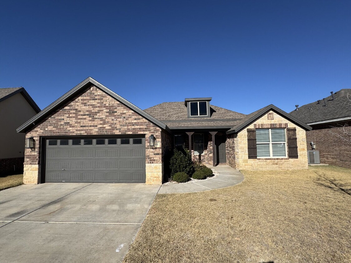 Foto principal - Beautiful Spacious Home in Cooper Schools!