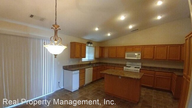 Foto del edificio - 4 br, 2 bath House - 1974 Air Strip Road