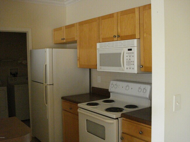 Building Photo - 6411 Borasco Dr