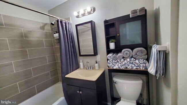 Foto del edificio - 244 S Exeter St