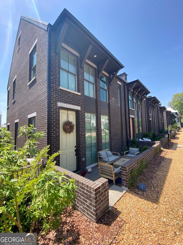 Foto principal - 210 Glasgow Ln