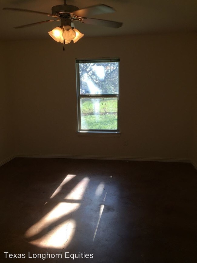 Building Photo - 3 br, 2 bath Apartment - 1006 Jameson