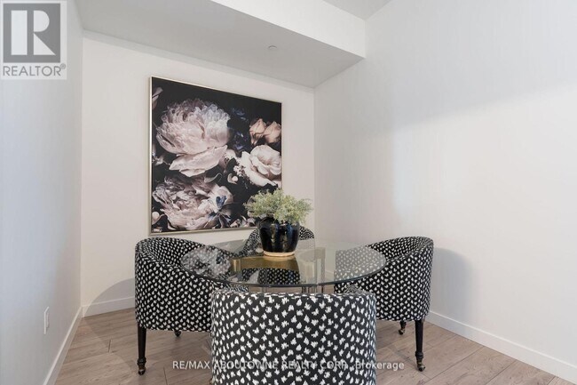 Photo du bâtiment - 133 Bronte Rd