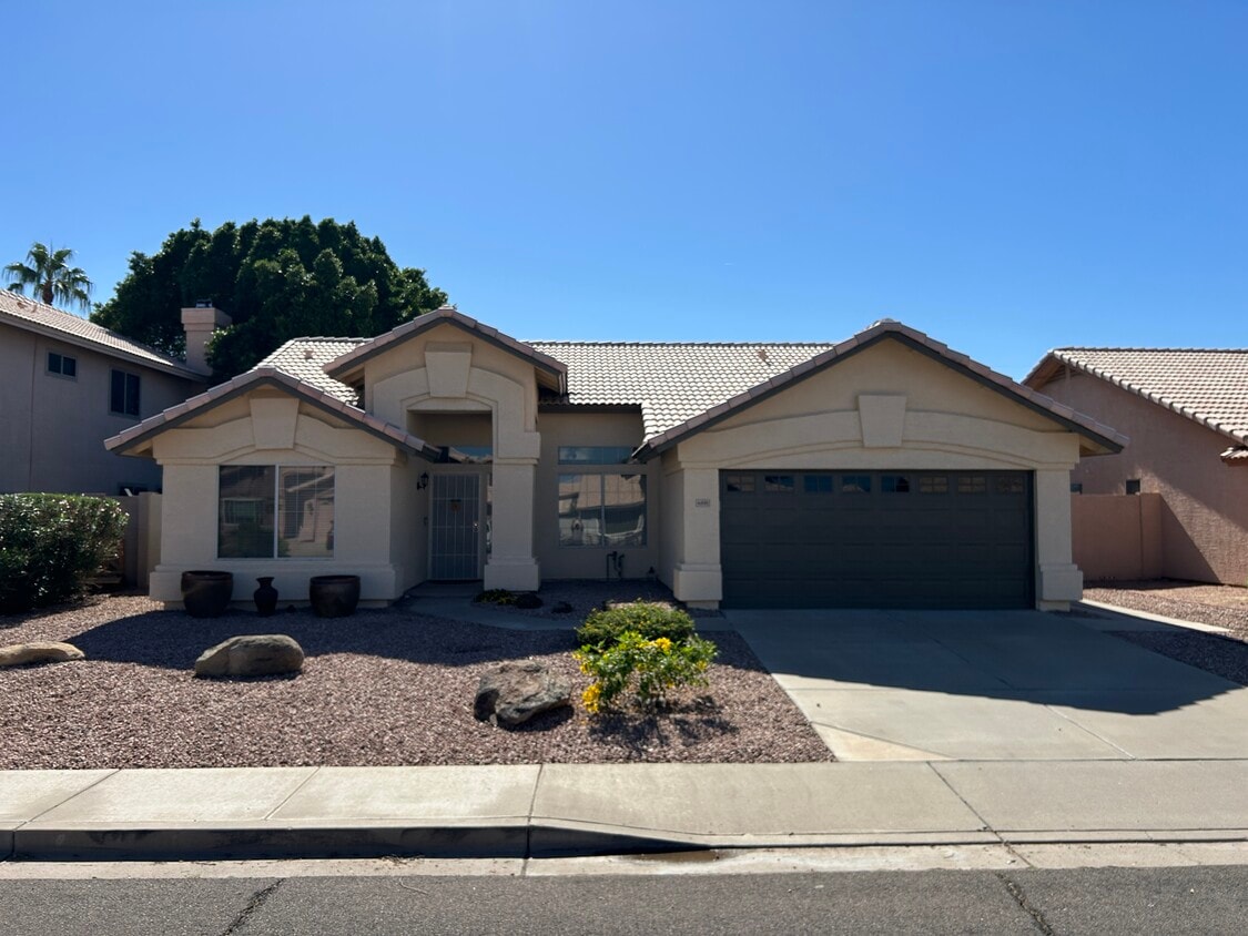Foto principal - 4881 W Geronimo St