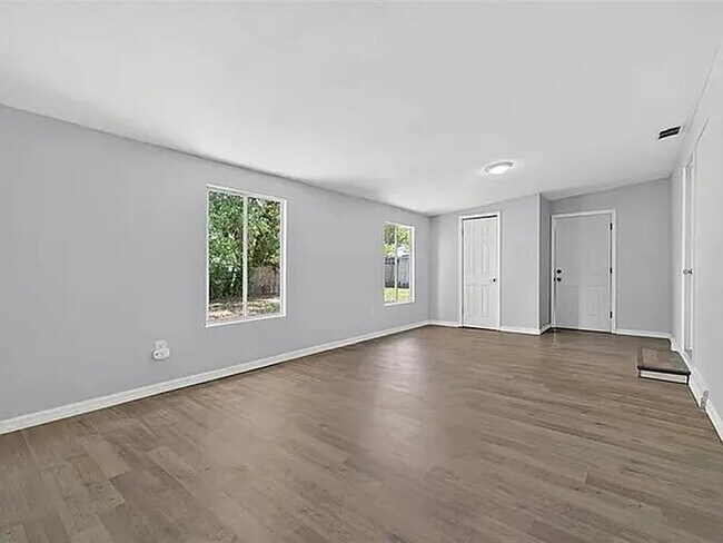 Foto del edificio - 2272 Kent Rd