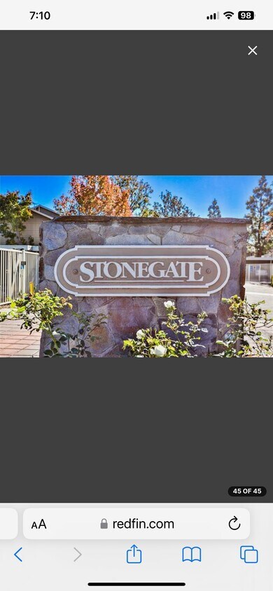 Foto principal - 12572 Fieldstone Ln