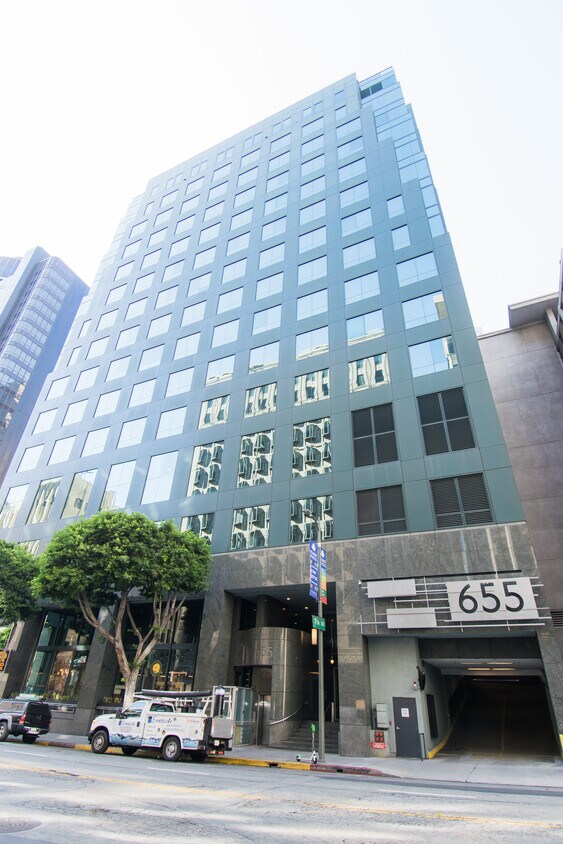 Primary Photo - 655 S Hope St