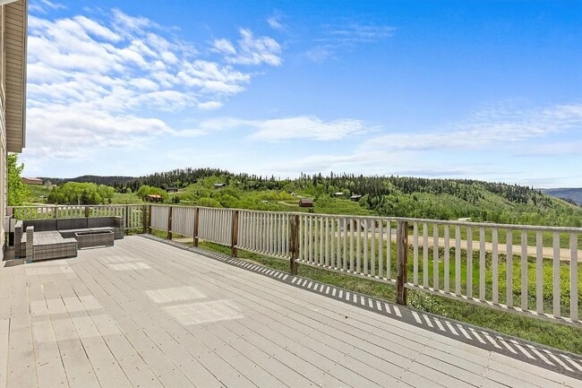 Building Photo - 57680 Saturn Ct