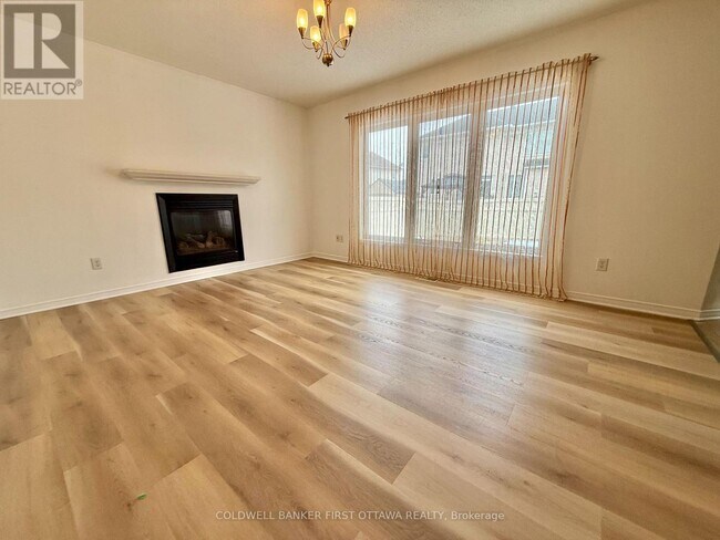 Photo du bâtiment - 805 Taradale Dr