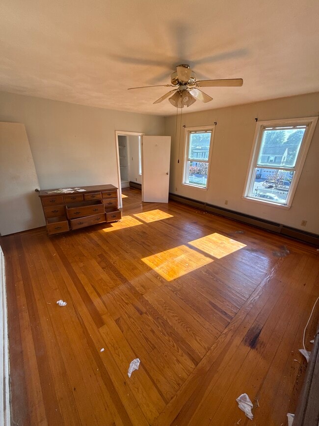 Building Photo - 20 Warwick Neck Ave