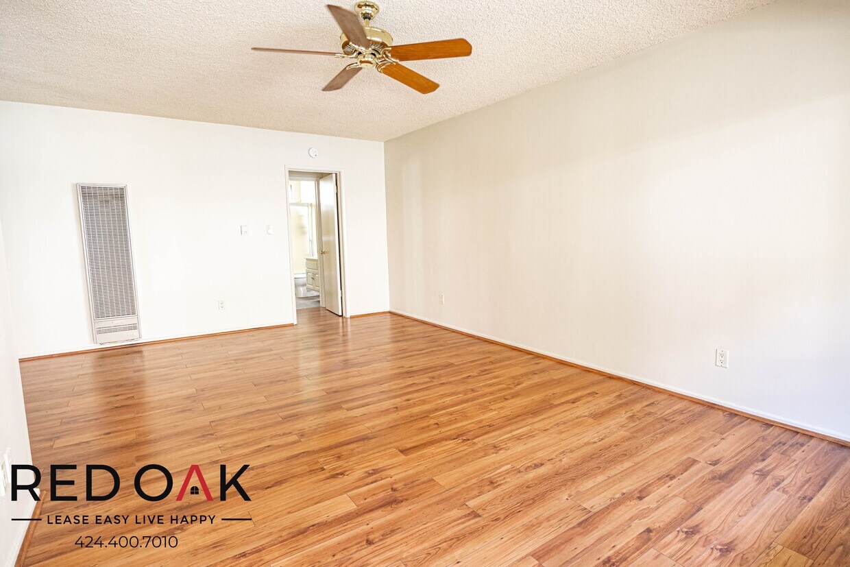 Wonderful Bright and Spacious Remodeled On... Condo for Rent in