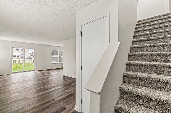 Foto del edificio - 1316 Freemont Ln