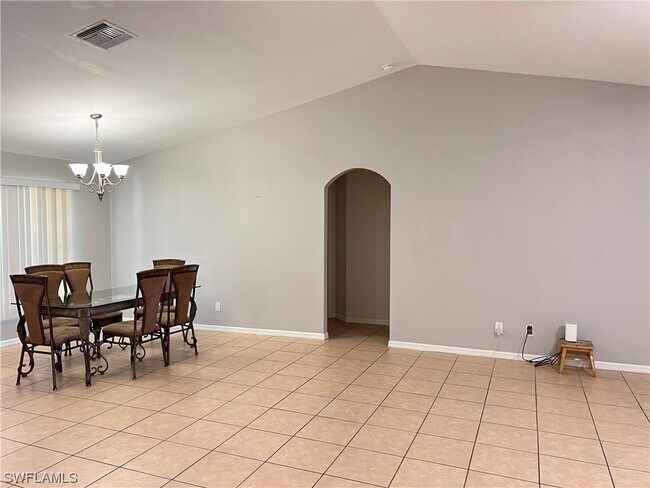 Foto del edificio - 2117 NE 15th Ln