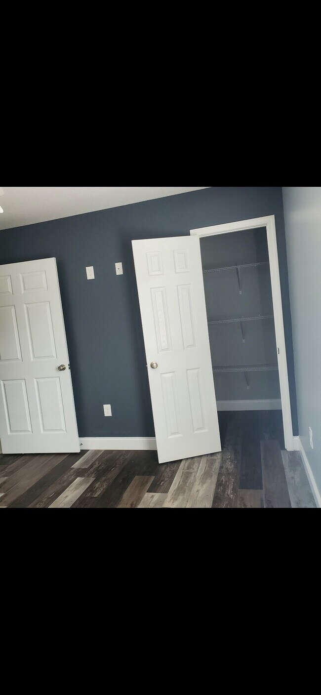 Building Photo - 1208 Jessica Loop