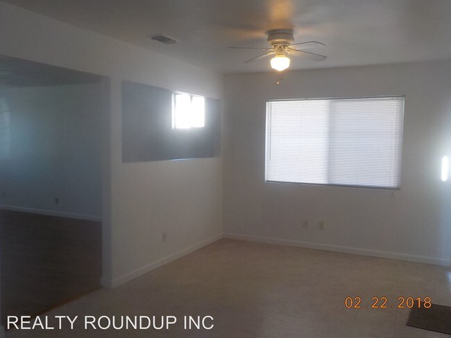 Building Photo - 7837 Shrader Cir