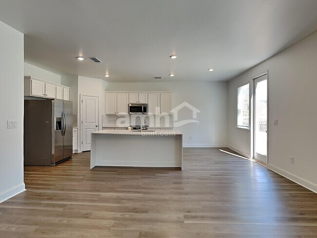 Foto del edificio - 955 Carnelian Ln