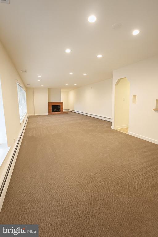 Foto del edificio - 301 Browning Ln