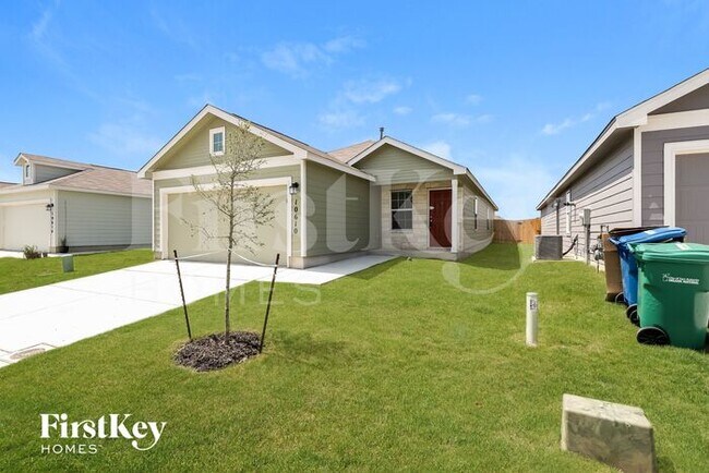 Building Photo - 10610 Varmus Dr