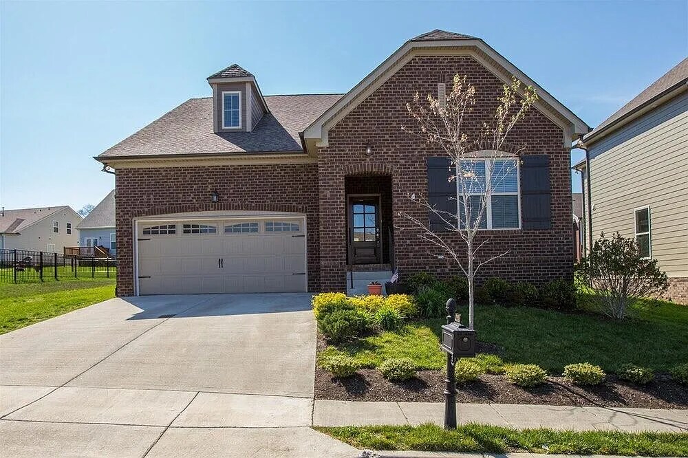 Foto principal - 2531 Tapestry St