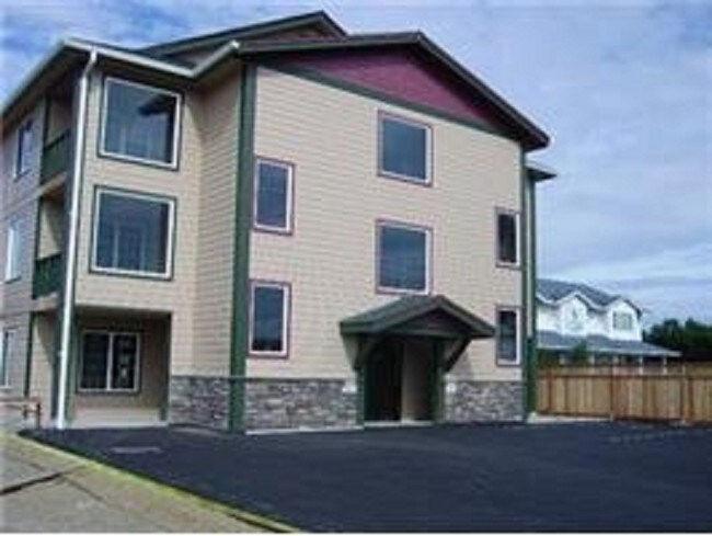 Building Photo - 978 Point Brown Ave SE