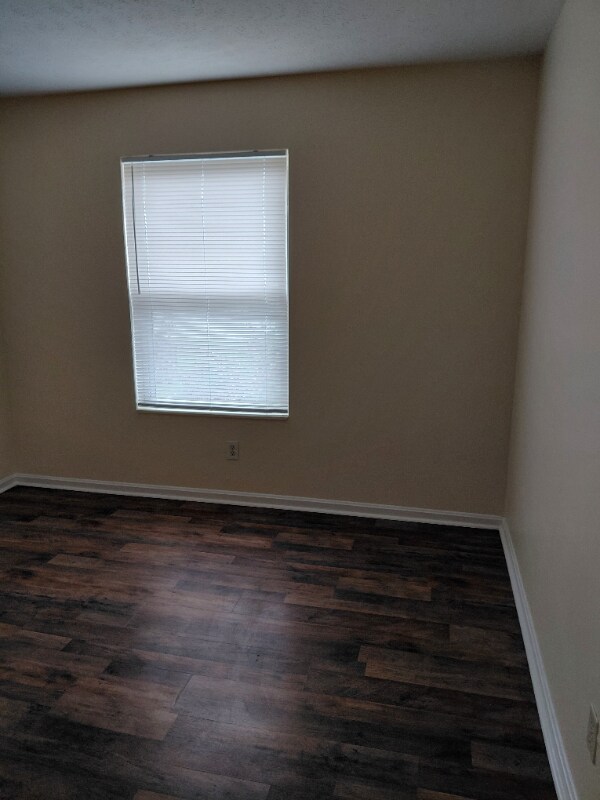 Building Photo - 4401 Newport Rd