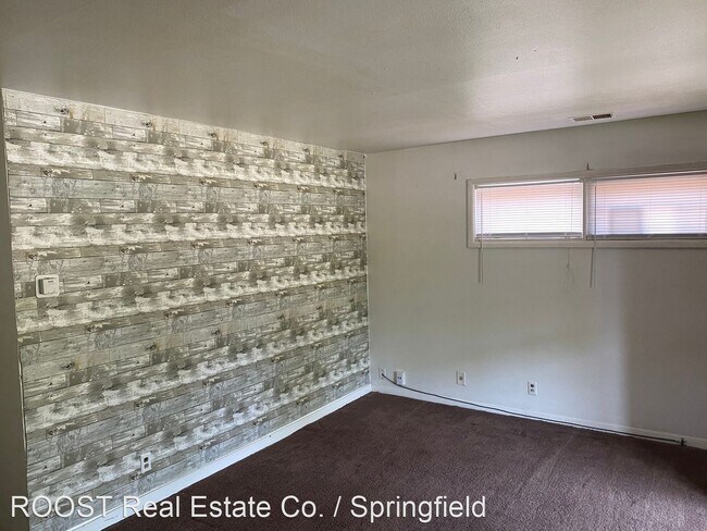 Building Photo - 3 br, 1 bath House - 503 Portage Path