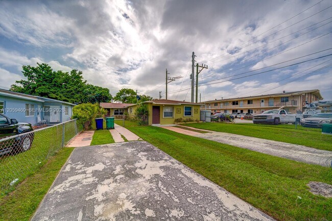 Building Photo - 7358 SW 23rd St