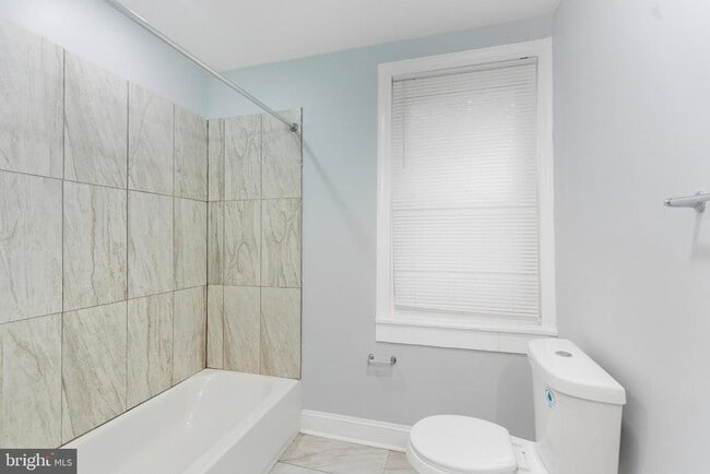 Building Photo - 2625 Braddock St