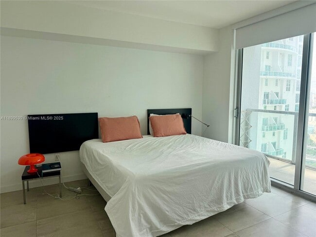 Building Photo - 55 SE 6th St