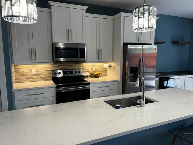 Building Photo - 3182 Santa Catalina Pl
